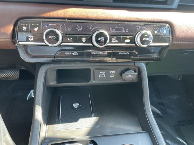 Photo of 2024 Modern Steel Metallic Honda Pilot