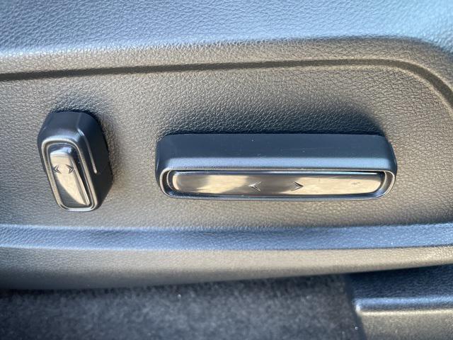 Photo of 2024 Modern Steel Metallic Honda Pilot