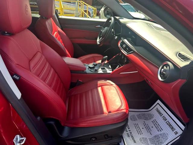 Photo of 2019 Alfa Rosso Alfa Romeo Stelvio