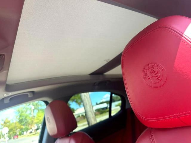 Photo of 2019 Alfa Rosso Alfa Romeo Stelvio