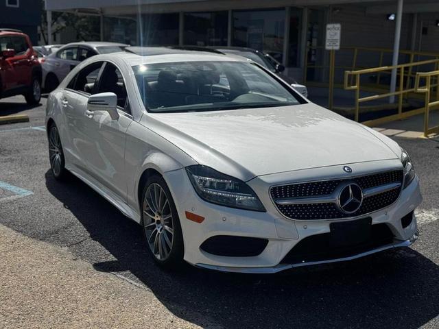 Photo of 2016 designo Diamond White Metallic Mercedes-Benz CLS-Class