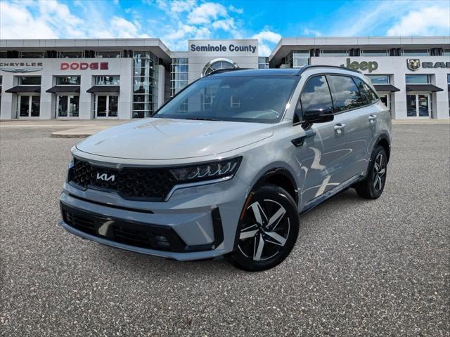 Photo of 2023 Wolf Gray Kia Sorento
