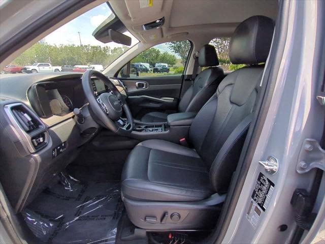 Photo of 2023 Wolf Gray Kia Sorento