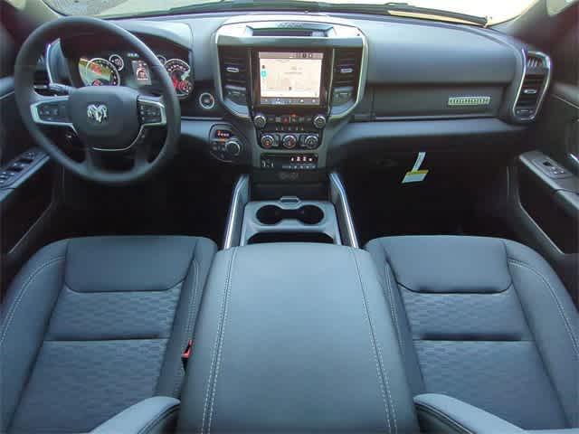 Photo of 2025 Granite Crystal Metallic Clearcoat RAM 1500