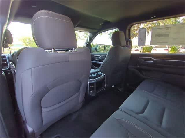 Photo of 2025 Granite Crystal Metallic Clearcoat RAM 1500