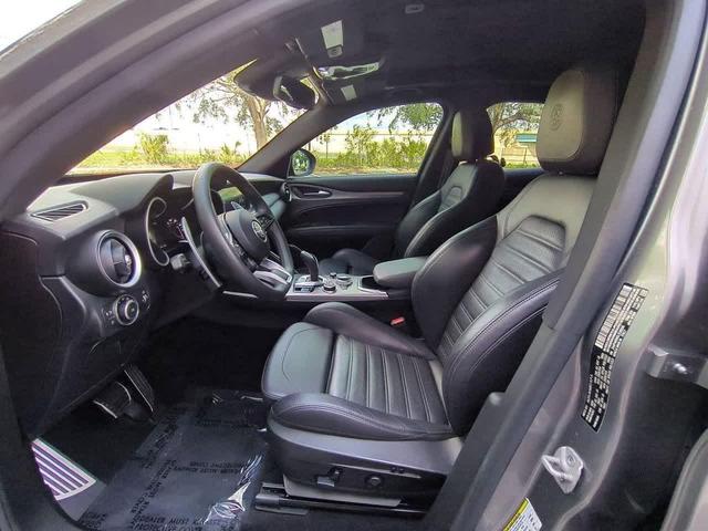 Photo of 2020 Stromboli Gray Metallic Alfa Romeo Stelvio