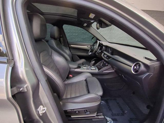 Photo of 2020 Stromboli Gray Metallic Alfa Romeo Stelvio