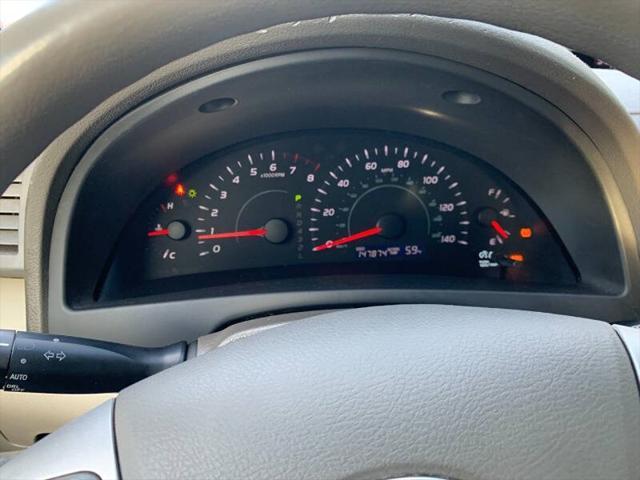 Photo of 2009 Green Toyota Camry