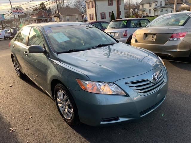 Photo of 2009 Green Toyota Camry