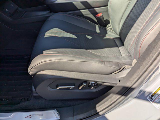 Photo of 2025 Urban Gray Pearl Acura RDX
