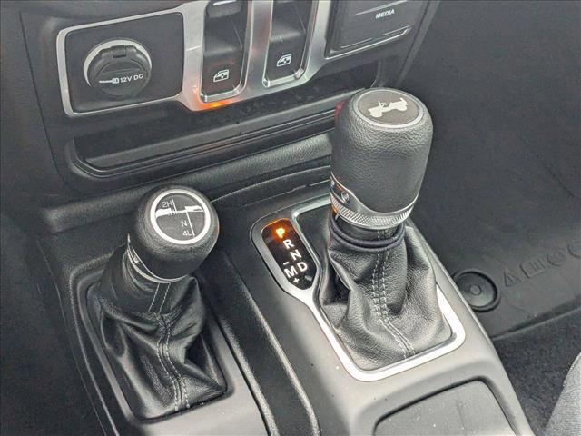 Photo of 2025 Bright White Clearcoat Jeep Wrangler