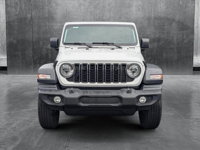 Photo of 2025 Bright White Clearcoat Jeep Wrangler