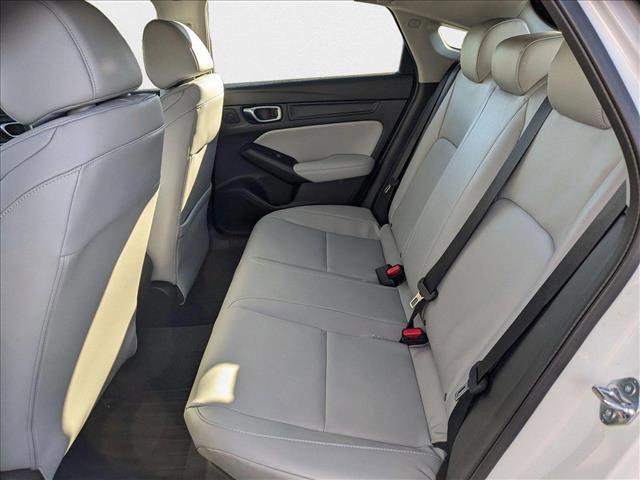 Photo of 2025 Platinum White Pearl Acura Integra