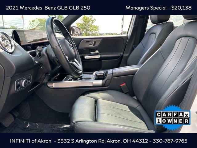 Photo of 2021 White Mercedes-Benz GLB 250