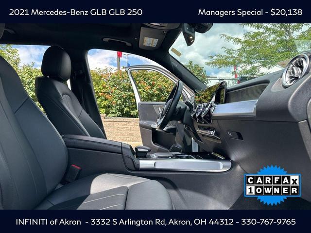 Photo of 2021 White Mercedes-Benz GLB 250