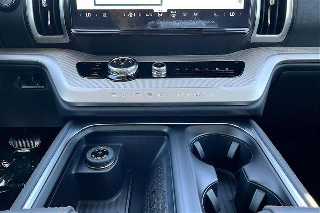 Photo of 2025 STAR WHITE MET TRI-COAT Ford Expedition Max