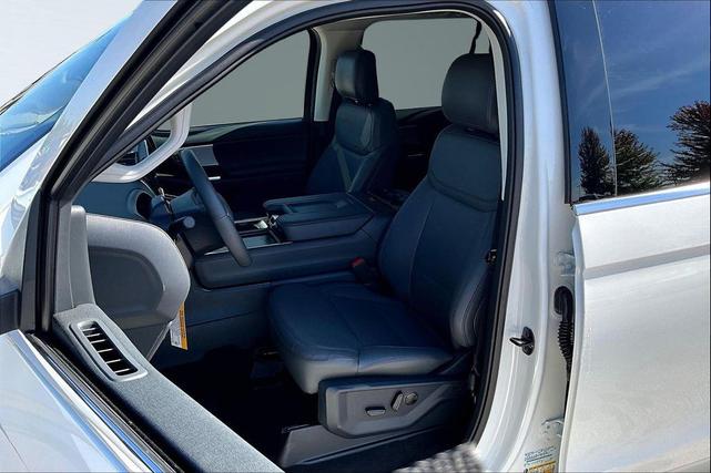 Photo of 2025 STAR WHITE MET TRI-COAT Ford Expedition Max