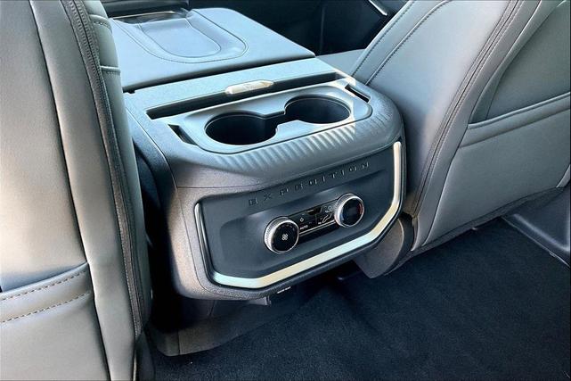 Photo of 2025 STAR WHITE MET TRI-COAT Ford Expedition Max