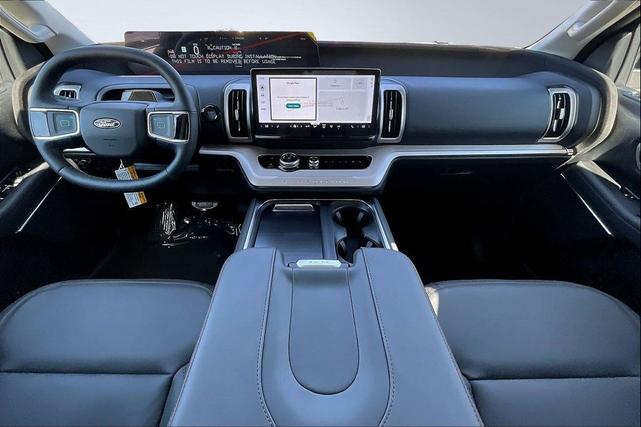 Photo of 2025 STAR WHITE MET TRI-COAT Ford Expedition Max