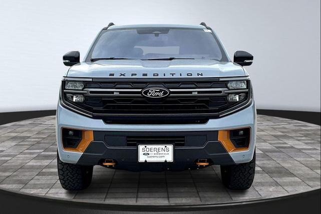 Photo of 2025 GLACIER GRAY METALLIC TC Ford Expedition