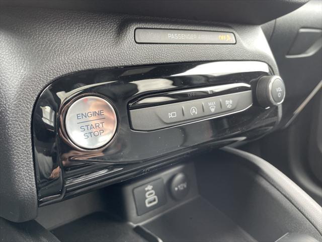 Photo of 2025 Agate Black Metallic Ford Escape