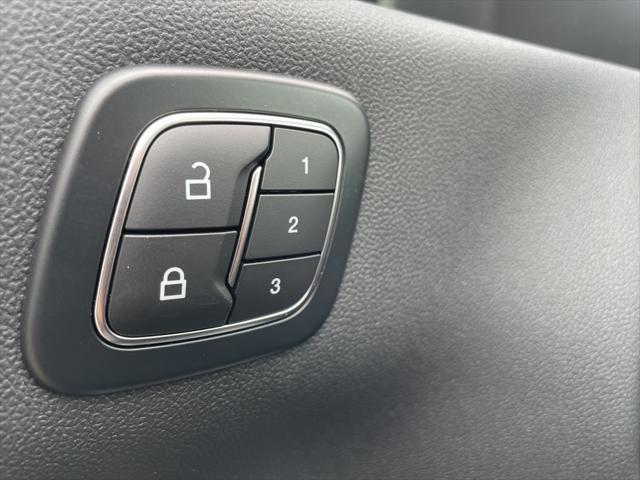 Photo of 2025 Agate Black Metallic Ford Escape