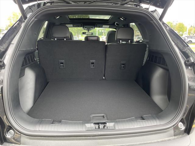 Photo of 2025 Agate Black Metallic Ford Escape