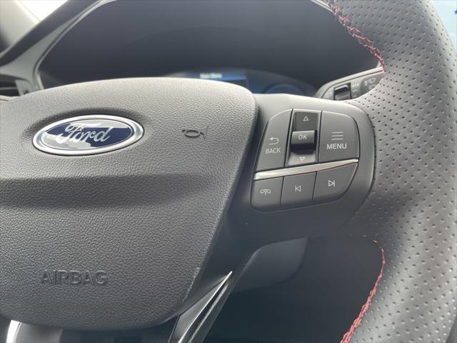 Photo of 2025 Agate Black Metallic Ford Escape