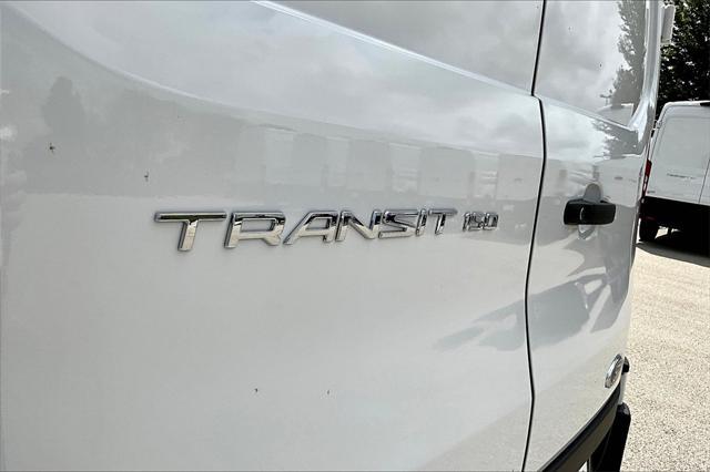 Photo of 2025 Oxford White Ford Transit-150