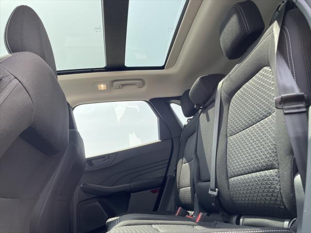 Photo of 2025 Vapor Blue Metallic Ford Escape