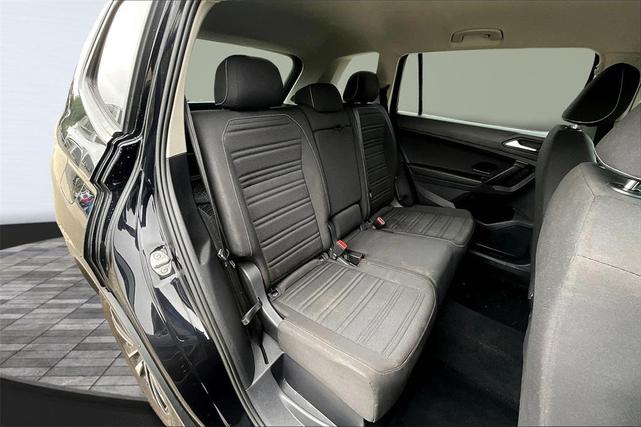 Photo of 2022 Deep Black Pearl Volkswagen Tiguan