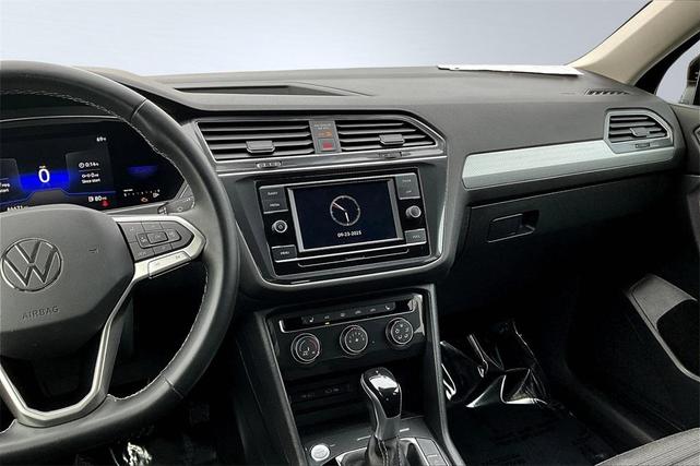 Photo of 2022 Deep Black Pearl Volkswagen Tiguan