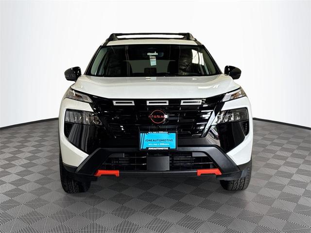 Photo of 2026 White Pearl Nissan Rogue