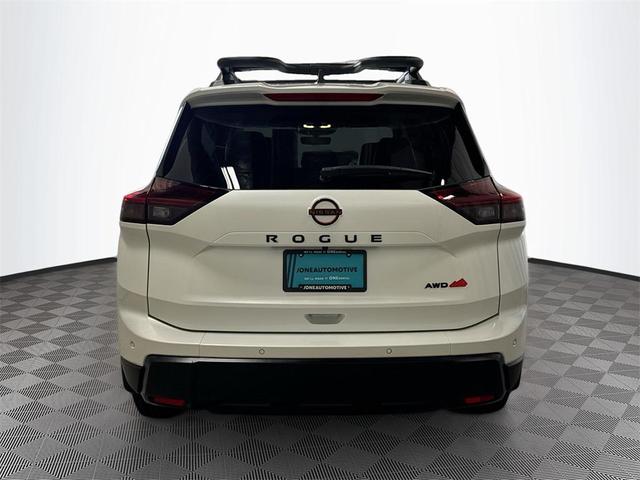 Photo of 2026 White Pearl Nissan Rogue