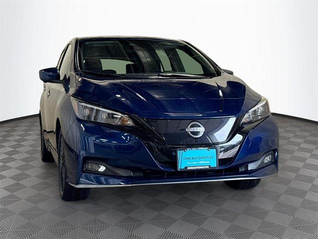 Photo of 2023 Deep Blue Pearl Nissan Leaf