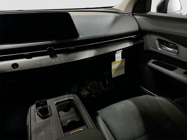 Photo of 2025 Gun Met Nissan ARIYA