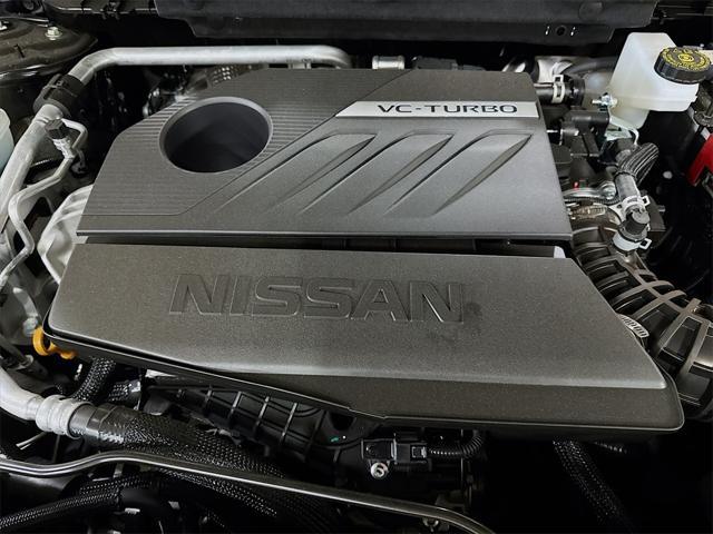Photo of 2025 Super Black Nissan Rogue