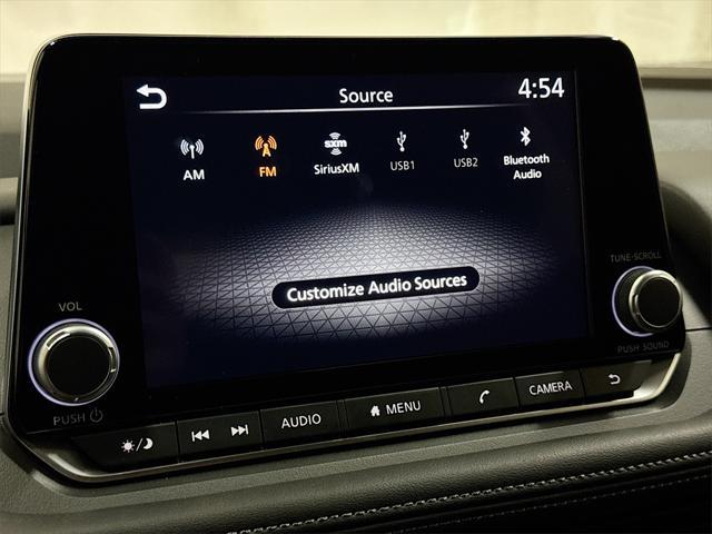 Photo of 2025 Super Black Nissan Rogue