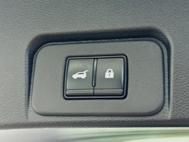 Photo of 2023 Brilliant Silver Metallic Nissan Rogue