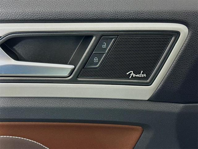 Photo of 2021 Pure White Volkswagen Atlas