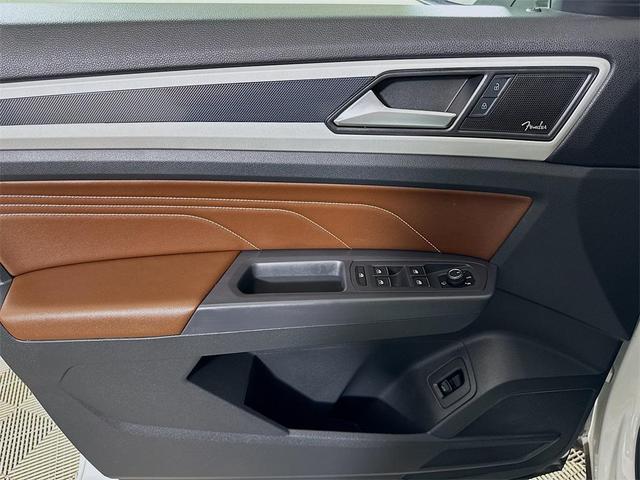 Photo of 2021 Pure White Volkswagen Atlas