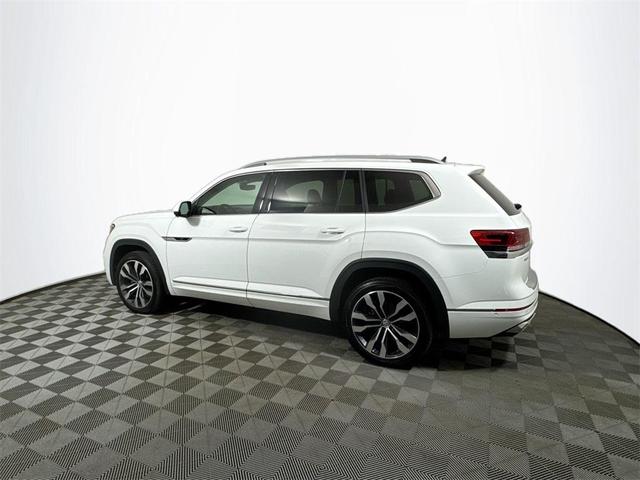 Photo of 2021 Pure White Volkswagen Atlas