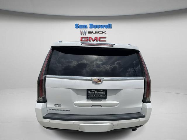 Photo of 2019 Crystal White Tricoat Cadillac Escalade