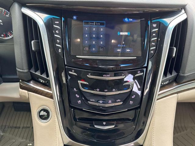 Photo of 2019 Crystal White Tricoat Cadillac Escalade
