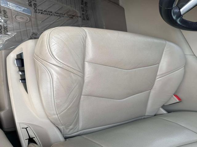 Photo of 2019 Crystal White Tricoat Cadillac Escalade