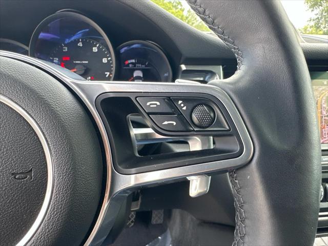 Photo of 2019 White Porsche Macan