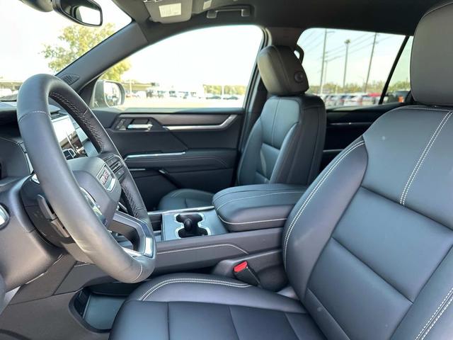 Photo of 2025 Sterling Metallic GMC Acadia