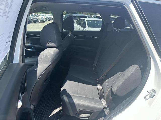 Photo of 2019 Snow White Pearl Kia Sorento