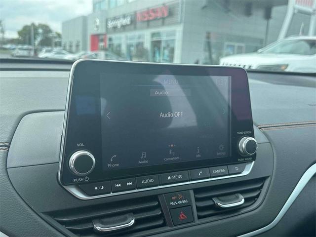 Photo of 2021 Gun Metallic Nissan Altima