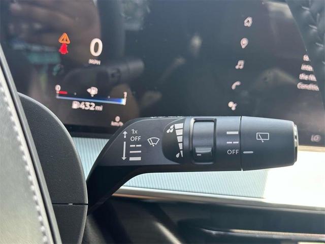 Photo of 2025 Scarlet Ember Nissan Murano